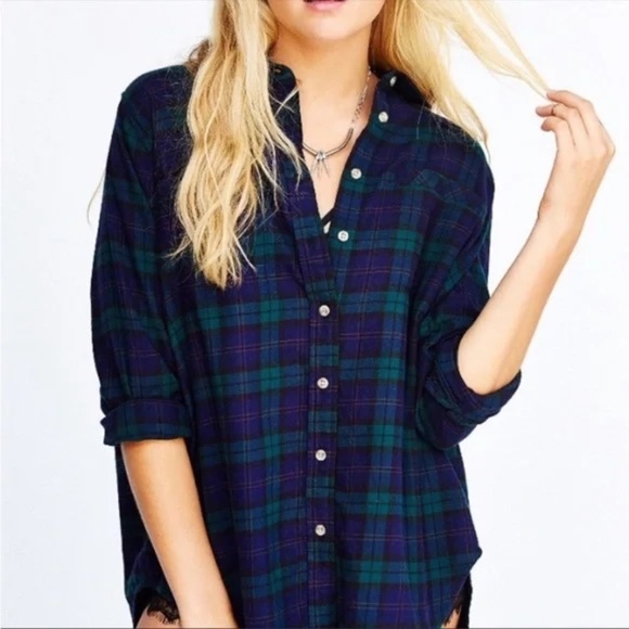 Urban Outfitters BDG Navy Blue and Green Plaid Flannel Button Down Shirt - Picture 1 of 4